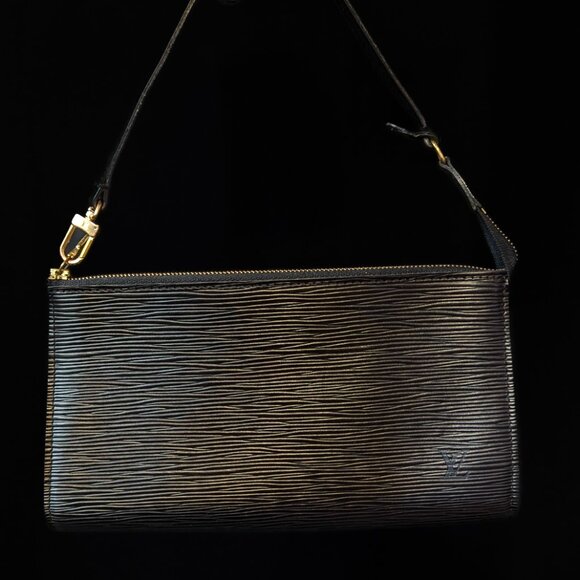 LOUIS VUITTON Black Epi Leather Accessories Pochette 24 Bag - Picture 5 of 15